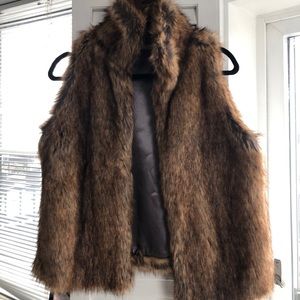 Mark and Graham faux fur vest size M